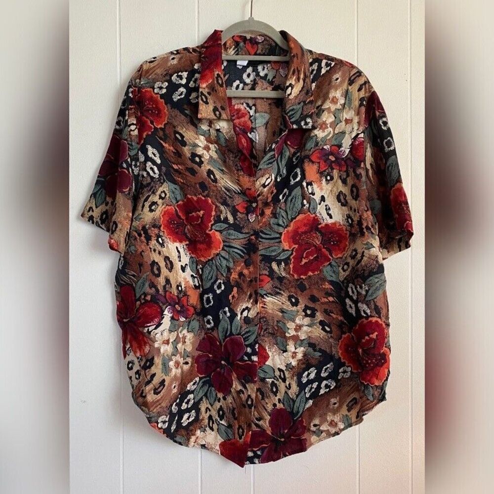 Vintage New Concepts Blouse Women’s XL Red Multicolor Floral Button Up Tropical